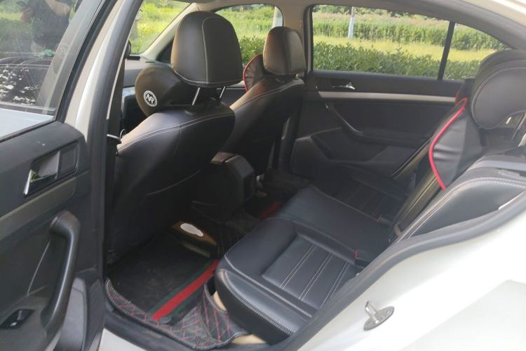 Used Volkswagen Lavida 2017 1.6L Manual Fashion Edition