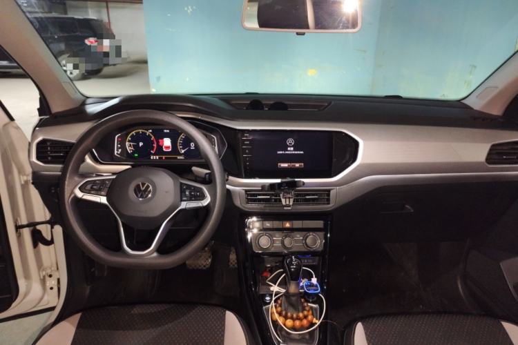 Used Volkswagen Tacqua 2021 200TSI DSG JoyConnect Edition
