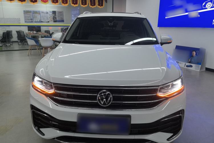 Used Volkswagen Tiguan L 2023 Restyled 330TSI Automatic Two-Wheel Drive R-Line Enhanced Comfort Version