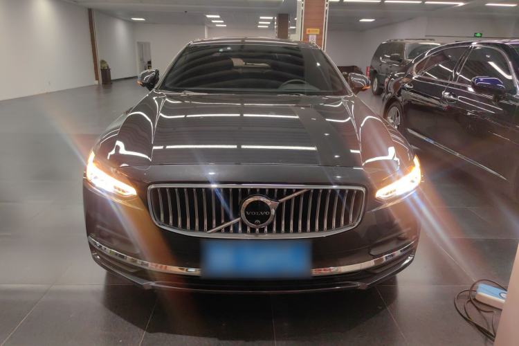 Used Volvo S90 2021 B5 Zhiyuan Luxury Edition
