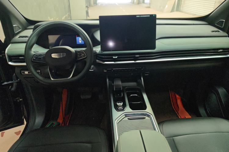 Used Geely Auto Haoyue L 2024 2.0T DCT Prestige Version Center Console