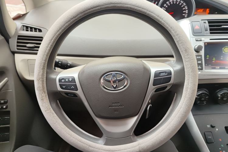 Used Toyota Verso 2014 Starlight 180E CVT Elite Edition