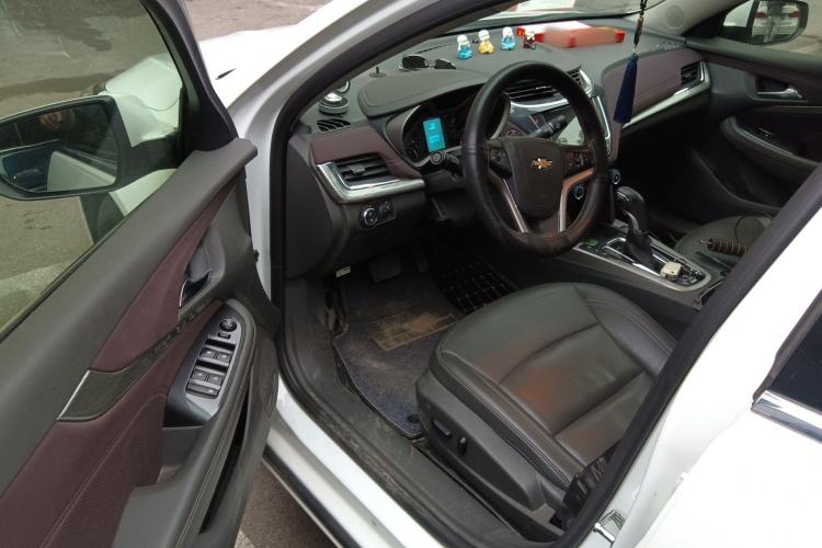 Used Chevrolet Malibu 2017 1.5T Automatic Luxury Edition Driver Seat