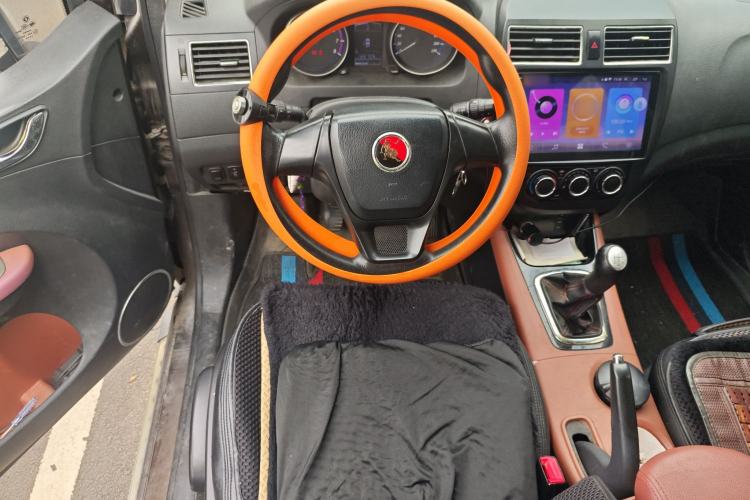 Used FORTHING Joyear X5 2013 1.6L Manual Luxury Model