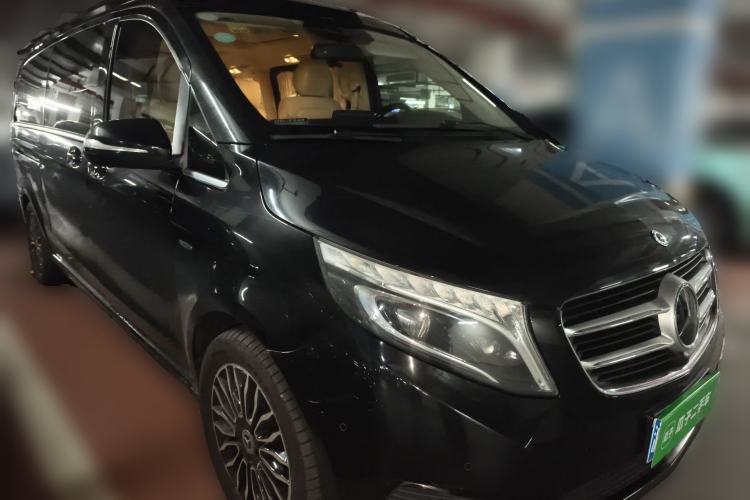 Used Mercedes-Benz V-Class 2018 V 260 L Prestige Extended Version China V Front Right 45 Deg