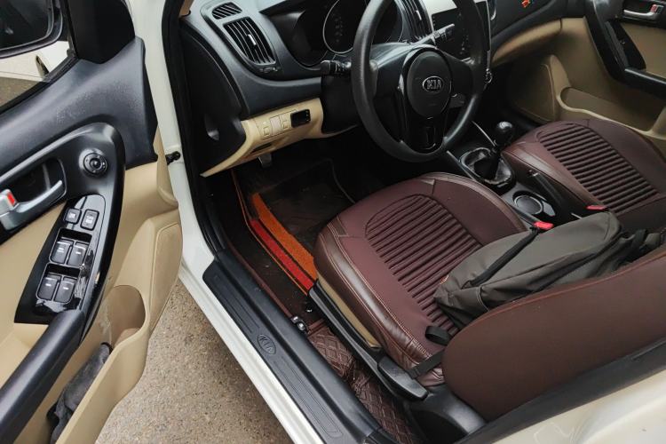 Used Kia Forte 2016 1.6L MT GL