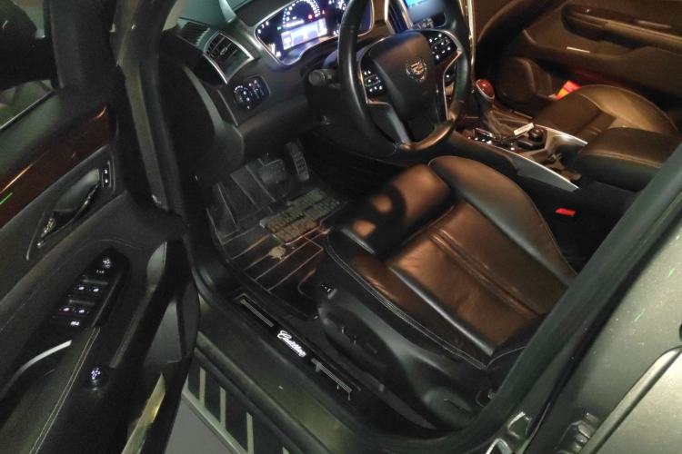 Used Cadillac SRX 2015 3.0L Elite Model