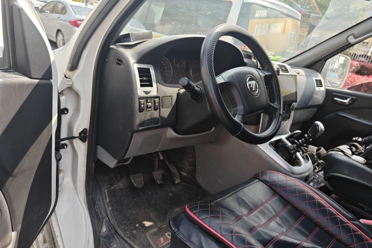 Used Foton Scenic G5 2022 2.0T Diesel Commercial Version Standard Window 5/6 Seats 4F20TC3 Driver Seat