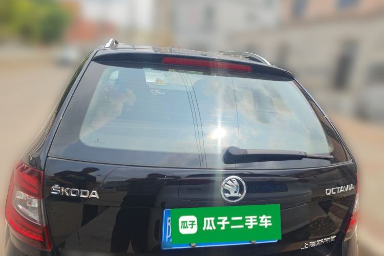 Used Skoda Octavia 2018 Station Wagon TSI230 DSG Luxury Edition Exterior 4