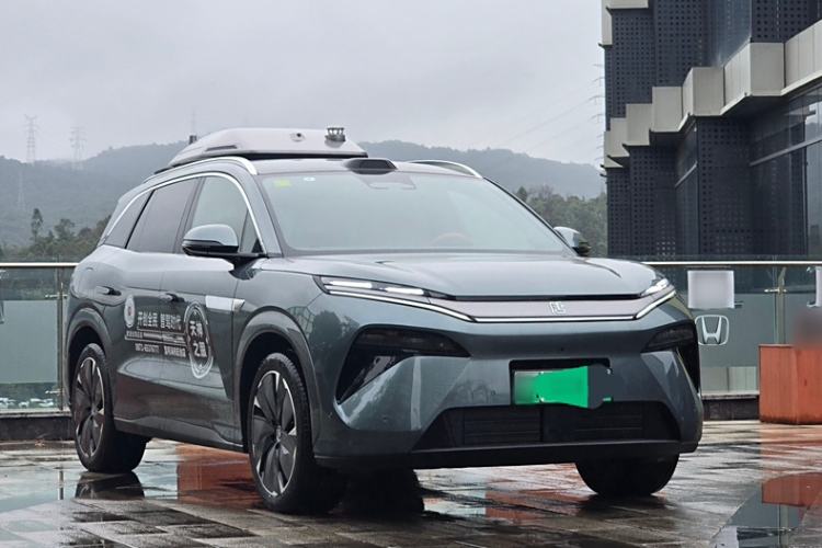 Used BYD Tang L 2025 DM 175KM Drone Player Edition