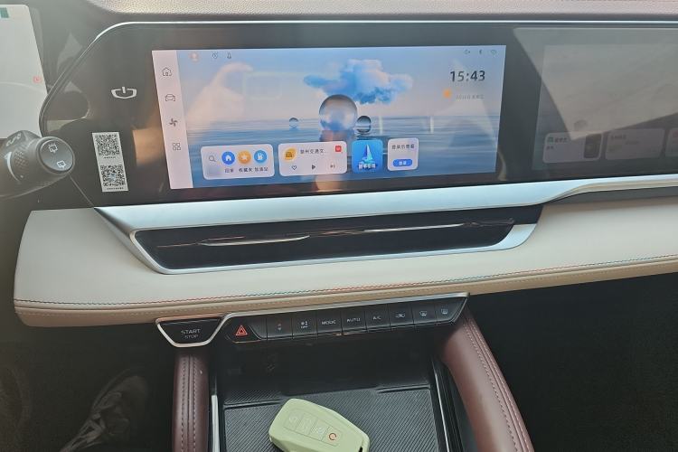 Used Geely Auto Monjaro L 2024 2.0TD High-Power Automatic Two-Wheel Drive Yunqi Version Audio And AC Panel