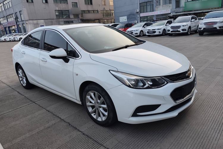 Used Chevrolet Cruze 2017 1.5L Automatic Pioneer Sunroof Edition