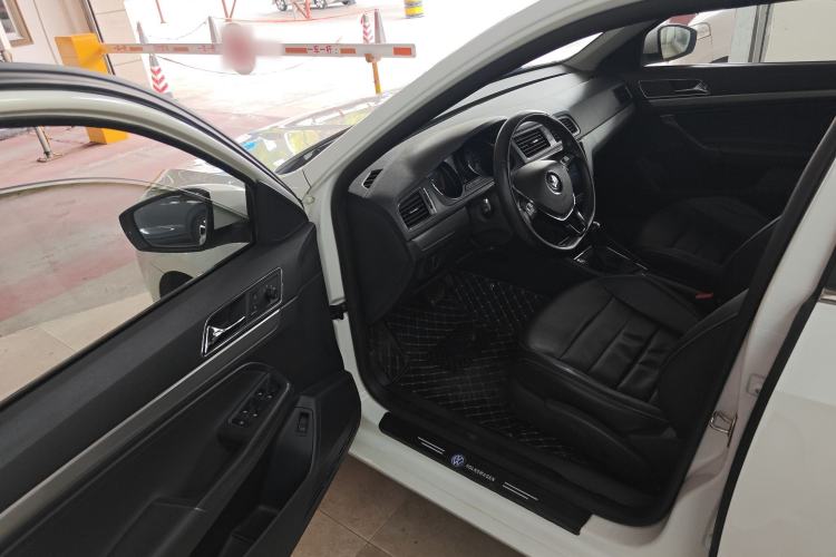 Used Volkswagen Lavida 2017 1.6L Automatic Comfort Edition