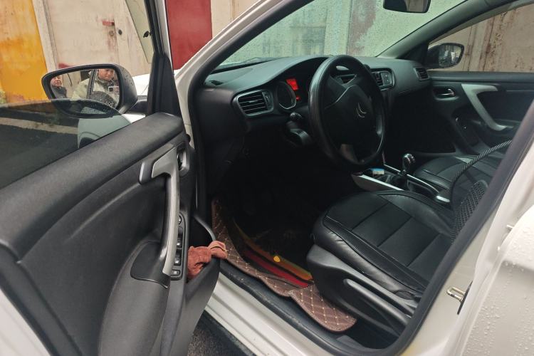 Used Citroen C3-XR 2015 1.6L Manual Fashion Edition Driver Seat