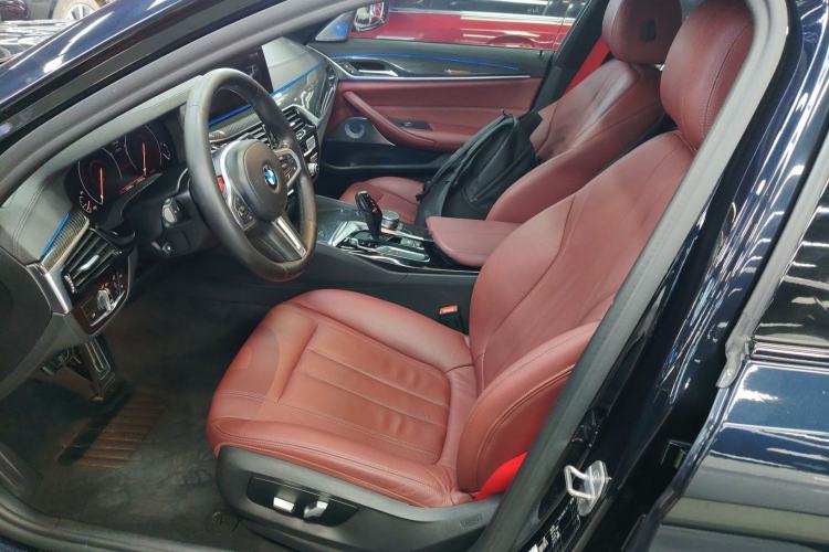 Used BMW 5 Series 2019 Facelifted 530Li Leading Edition M Sport Package
