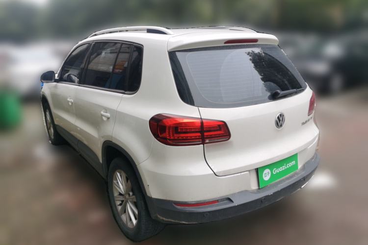 Used Volkswagen Tiguan 2015 1.8TSI Manual Two-Wheel-Drive Limited Edition Rear Left 45 Deg