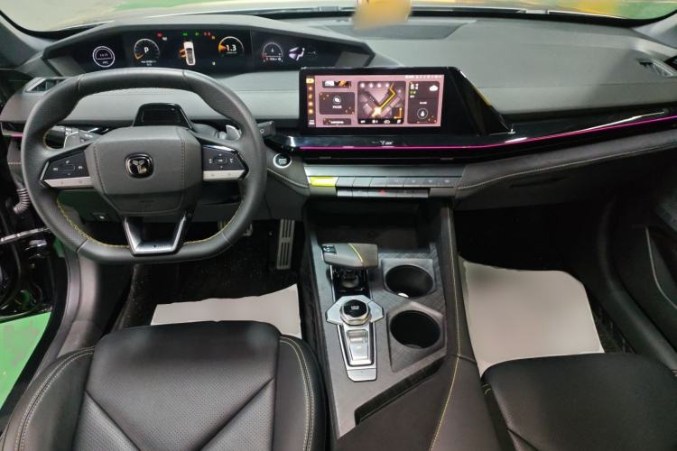 Used Changan UNI-V 2022 1.5T Sport Edition
