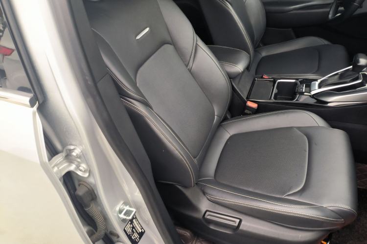 Used SAIC MAXUS G50 2019 1.5T Automatic Luxury Edition China VI Standard
