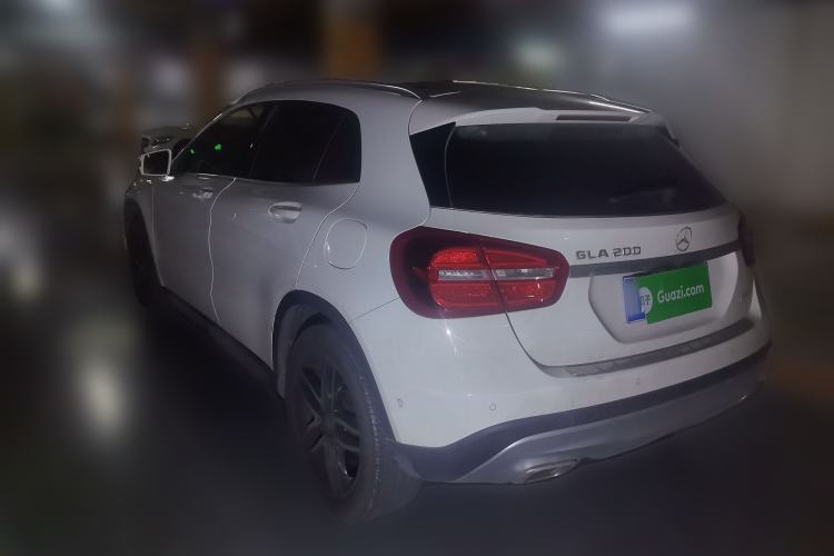 Used Mercedes-Benz GLA 2015 GLA 200 Fashion Model Rear Left 45 Deg