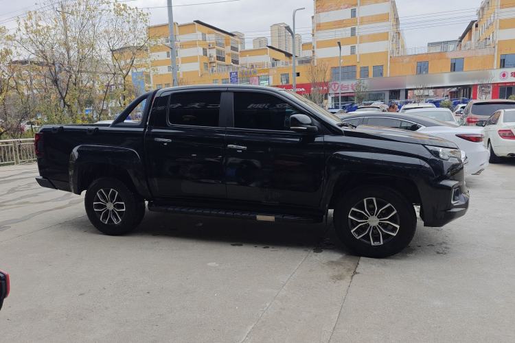 Used JMC Yuhu 7 2022 2.0T Automatic Diesel 4x4 Comfort Edition Standard Wheelbase
