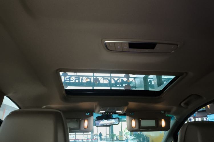 Used Buick GL8 2021 ES Land Cruiser 653T Luxury Edition