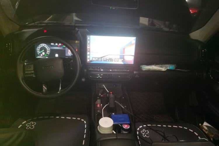 Used Haval H Dog 2023 1.5T Two-Wheel Drive Chao Ye Version Plus Center Console