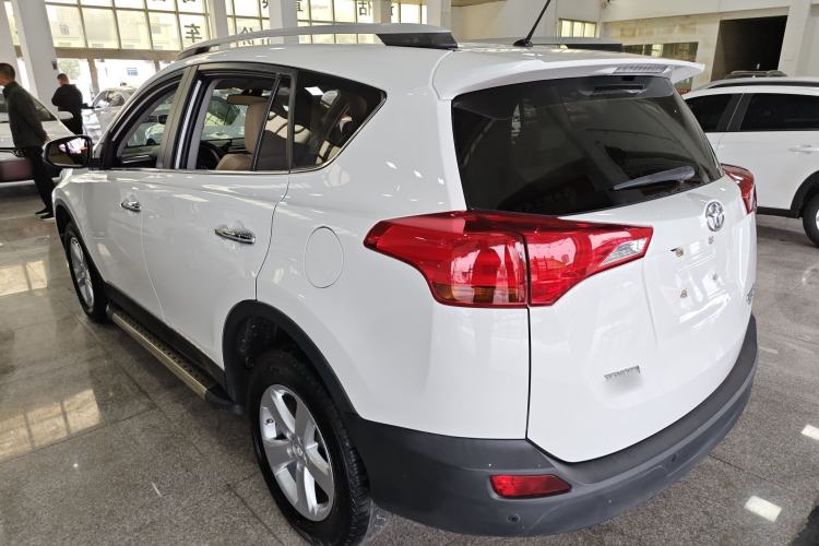 Used Toyota RAV4 2013 2.0L CVT Four-Wheel Drive New Edition
