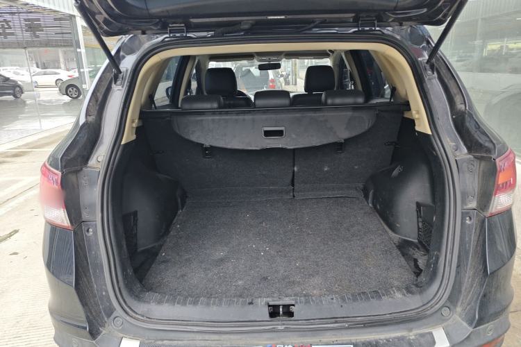 Used Dongfeng Aeolus AX7 2015 2.0L Automatic Zhiyi Trim
