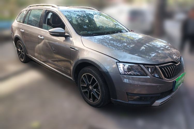 Used Skoda Octavia 2018 Station Wagon TSI230 DSG Luxury Edition

