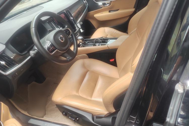 Used Volvo S90 2018 T4 Zhiyuan Edition
