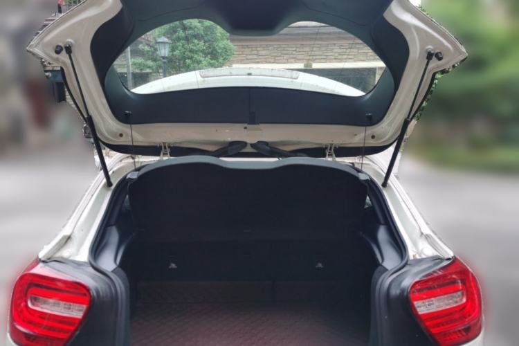 Used Mercedes-Benz A-Class 2013 A 200 Urban Edition