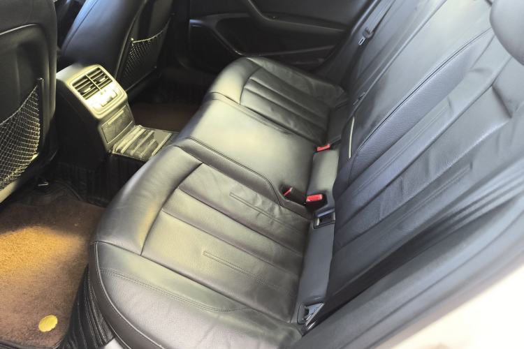 Used Audi A4L 2018 30th Anniversary Edition 40 TFSI Fashion Model
