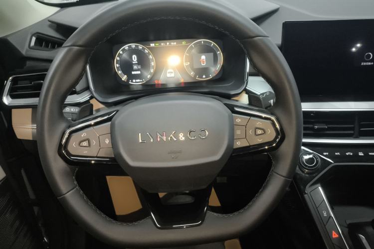 Used Lynk & Co 06 2023 Remix 1.5T Plus Model