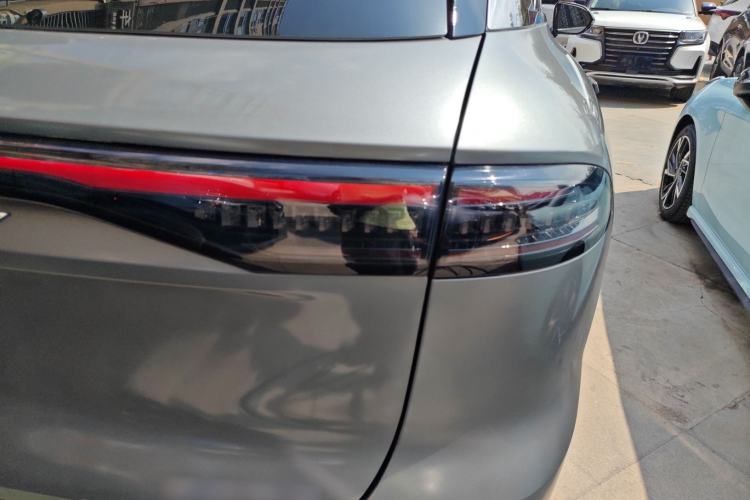 Used Chery Tiggo 8 L 2025 Model 2.0T Two-Wheel Drive Changhong Edition—5 Seaters