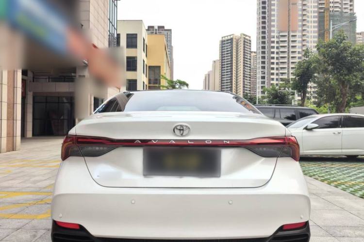 Used Toyota Avalon 2024 2.0L Luxury Edition Exterior 4