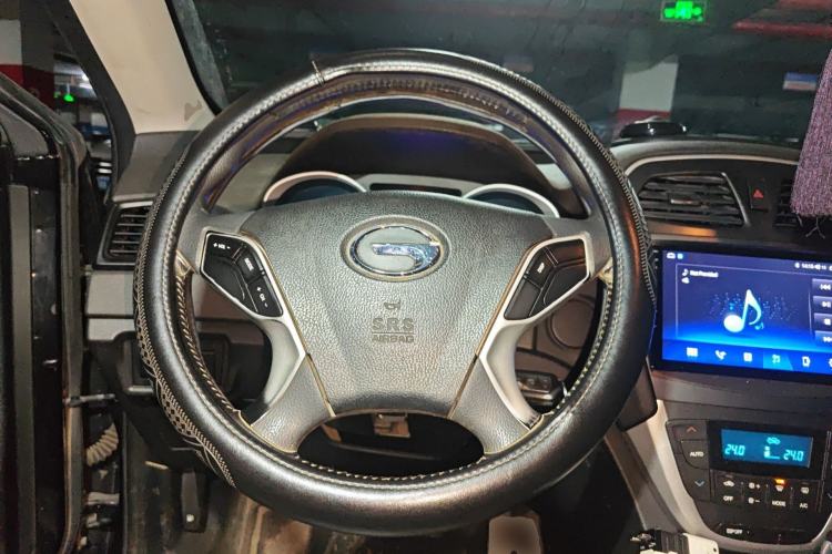 Used GAC Trumpchi GS5 2013 2.0L Manual Two-Wheel Drive Special Edition in Light Interior
