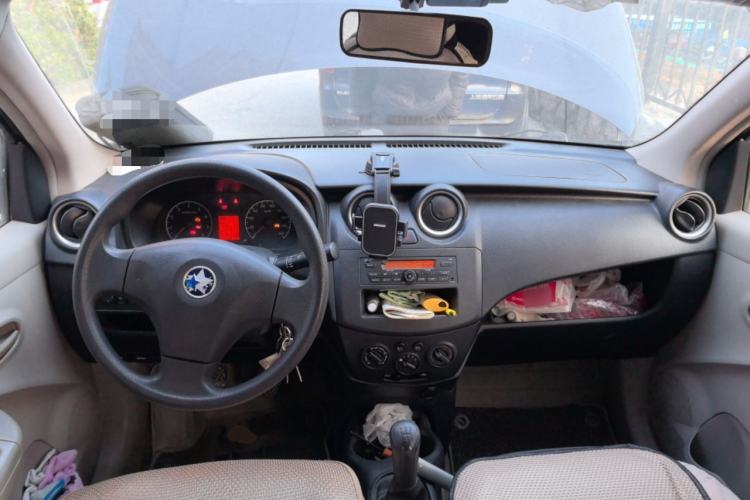 Used Venucia R30 2014 1.2L Manual Enjoyment Edition