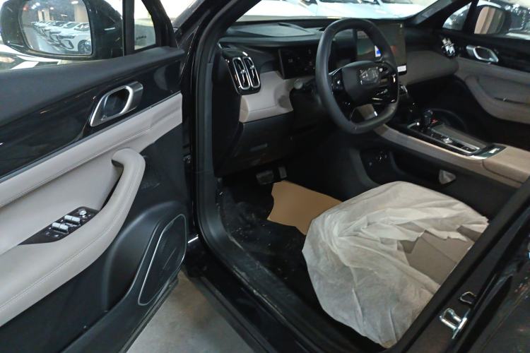 Used Geely Auto FX11 2025 4th Generation 1.5TD DCT – The Start
