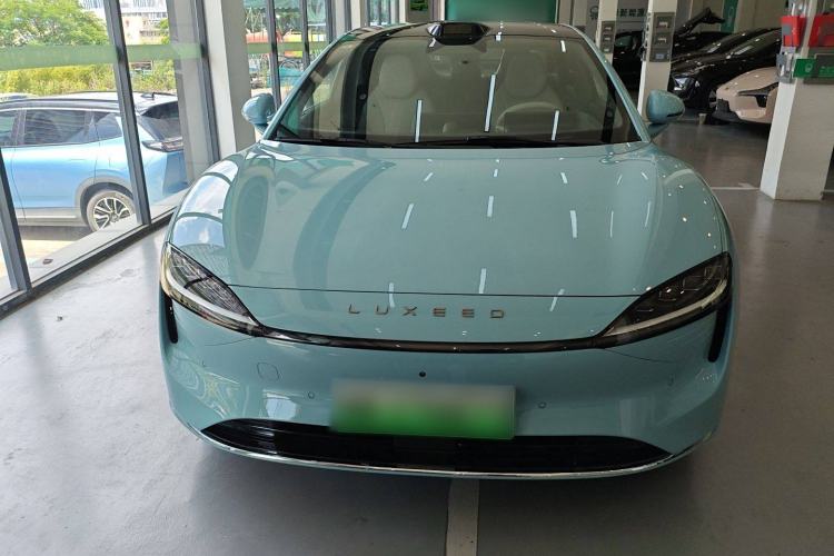 Used Hima Luxeed S7 2025 705 km Max