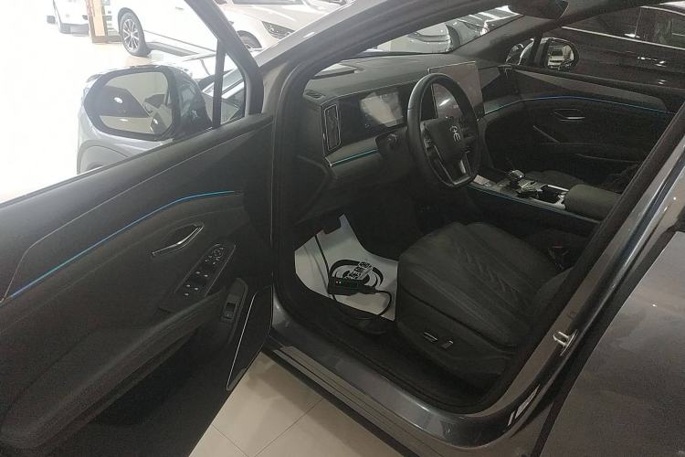 Used BYD Song L DM-i 2025 Intelligent Driving Version 160 km Beyond-Range Type