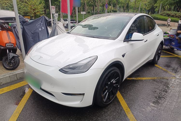 Used Tesla Model Y 2021 Long-Range All-Wheel-Drive Version