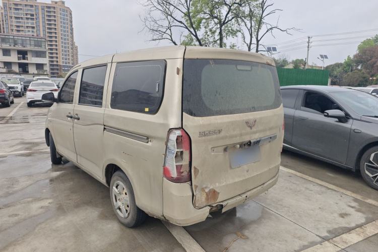 Used Wuling Rongguang V 2015 1.5L Practical Version Rear Left 45 Deg