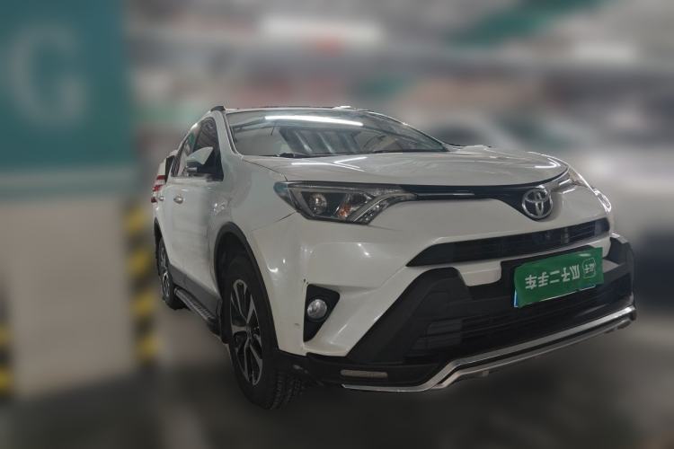 Used Toyota RAV4 2016 2.0L CVT Two-Wheel Drive Comfort Edition China V Standard