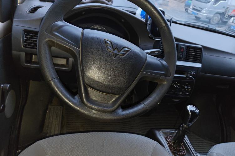 Used Wuling Rongguang 2019 1.5L Extended Basic Version Steering Wheel
