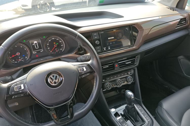 Used Volkswagen Tharu 2019 280TSI Two-Wheel Drive Luxury Version China VI Standard