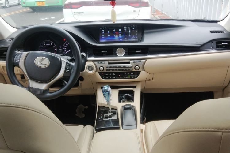 Used Lexus ES 2013 250 Elite Edition
