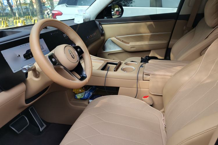 Used Hima AITO M8 2025 Extended-Range Max Version 37 kWh 5-Seater Left Front Seat