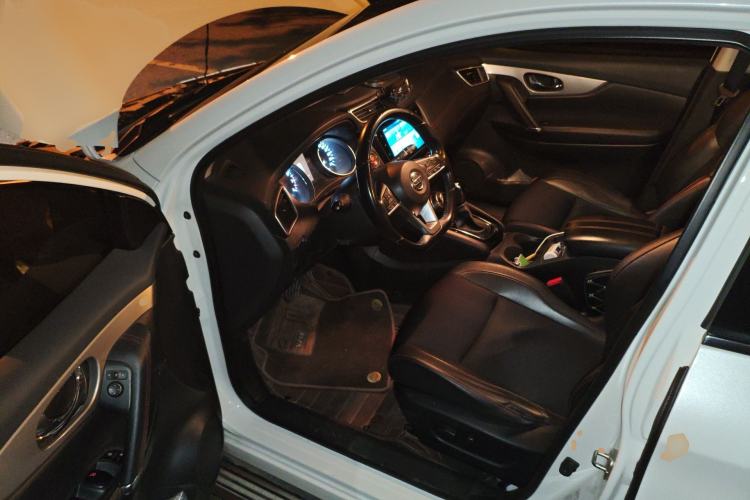 Used Nissan Qashqai 2019 2.0L CVT Luxury Edition Driver Seat