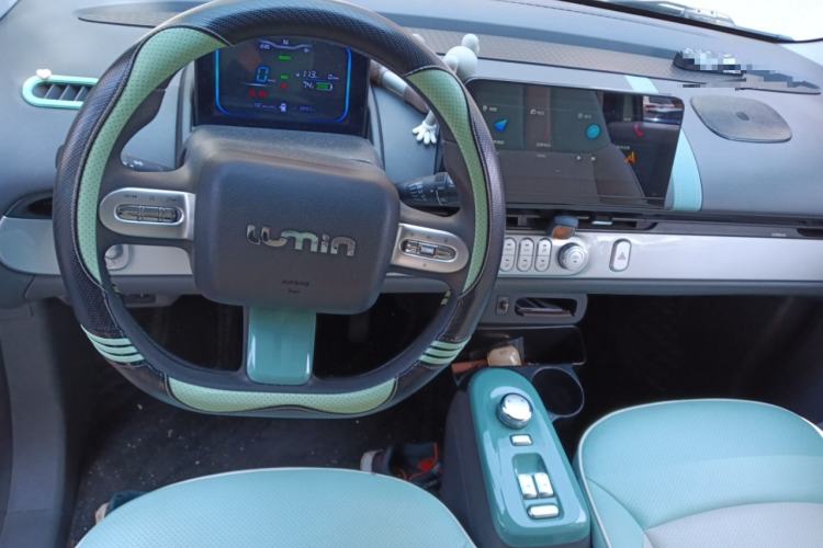 Used CHANGAN NEVO Lumin 2022 155 km – Refreshingly Sweet Edition Center Console