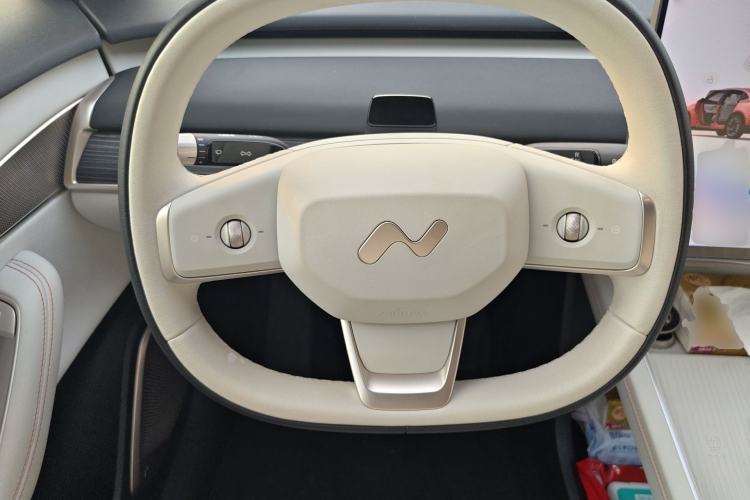 Used ONVO L60 2024 60 kWh Rear-Drive Version